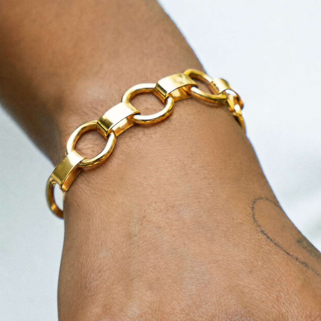 Zephyr Bracelet - Gold