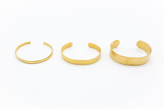 Una Simple Bangle- Gold